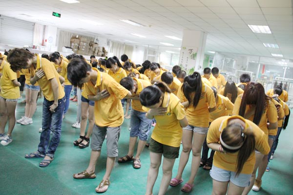 萬(wàn)通家人一起感謝所有的人